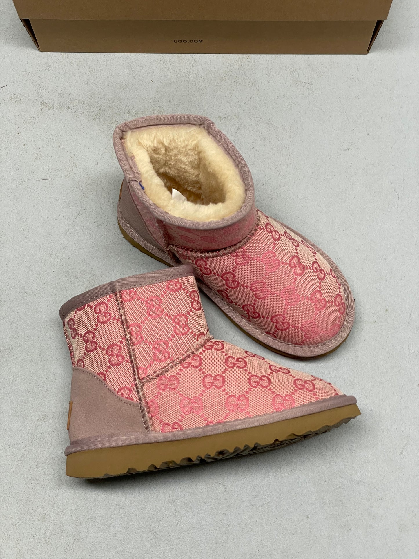 GG Uggs PINK