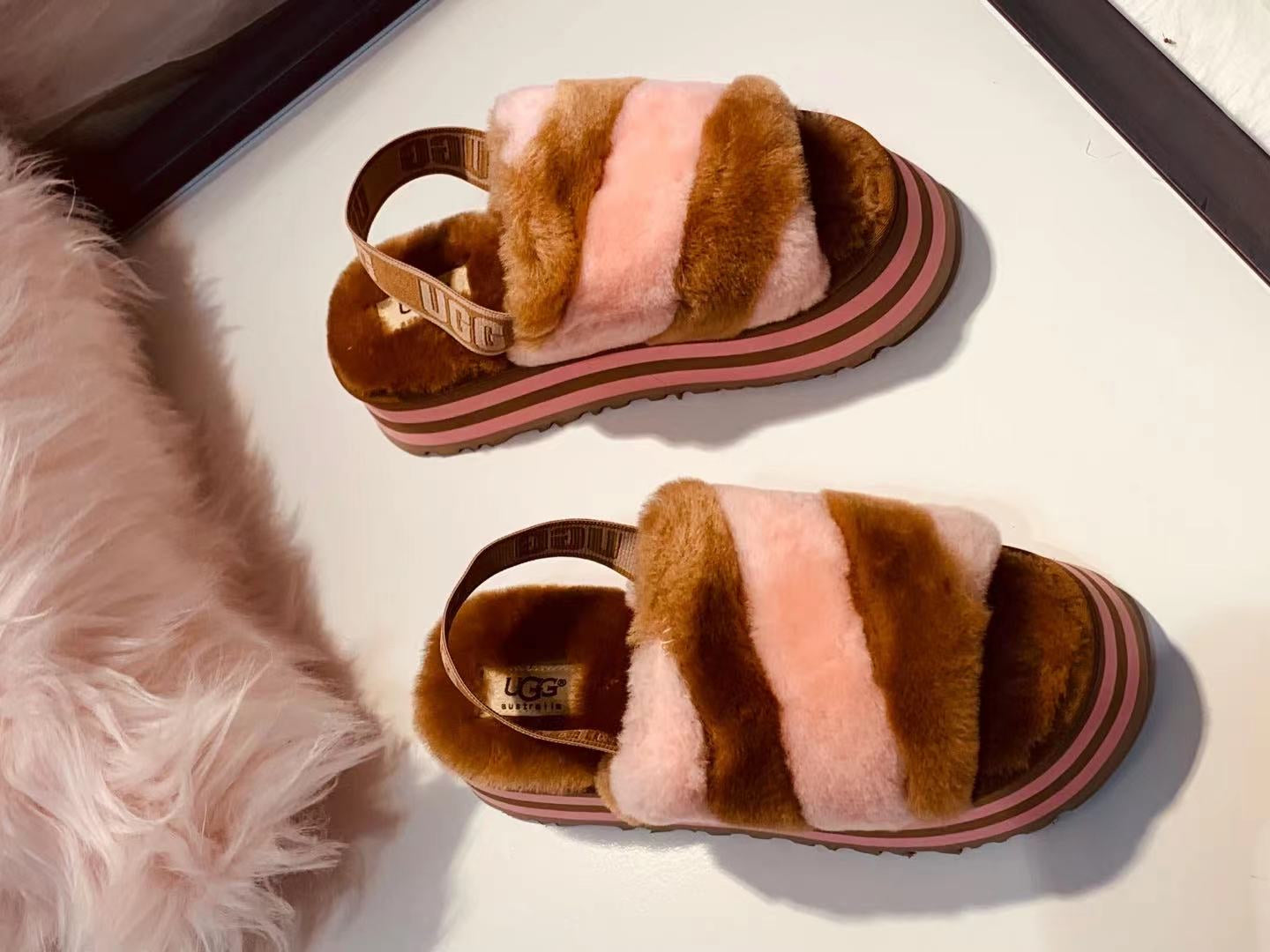 UGG Fluff Yeah Slippers