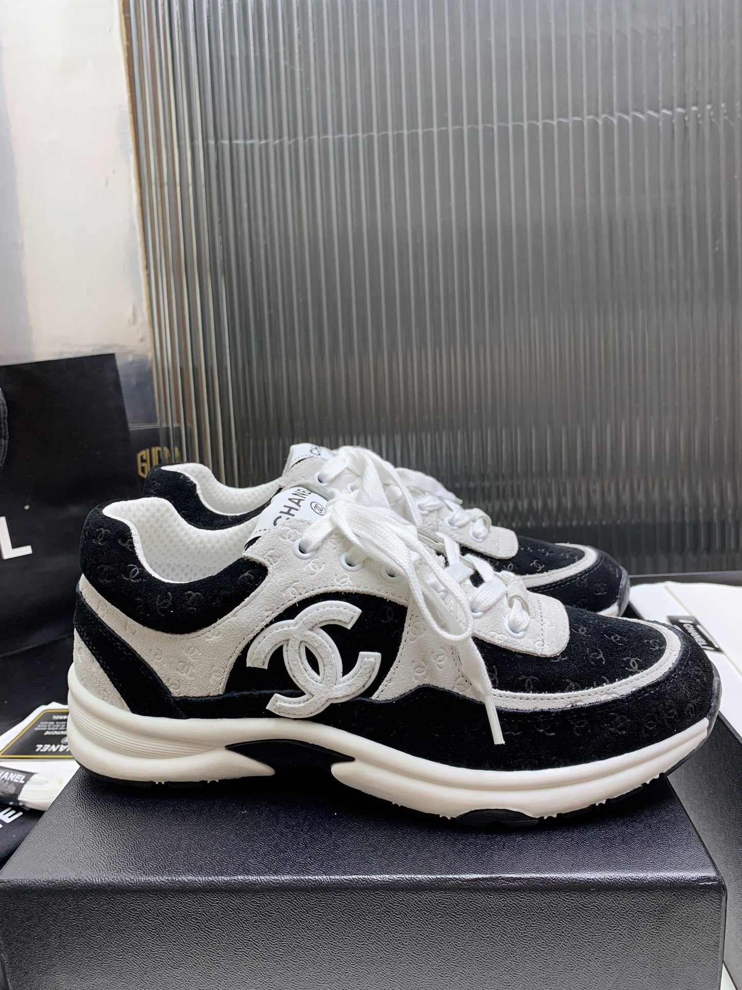 Chanel White/Black SNEAKERS