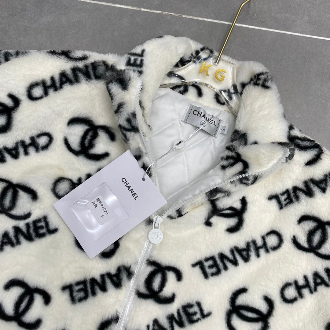 White/Black CC SHERPA Coat