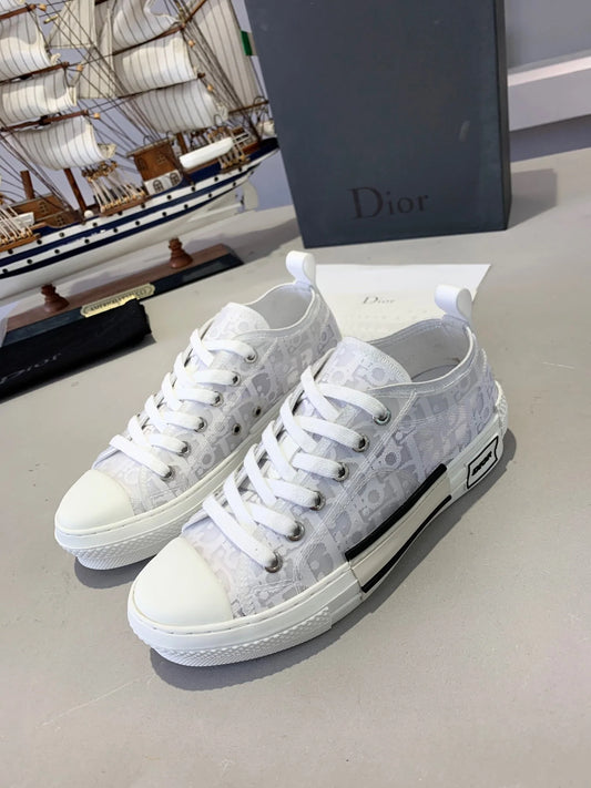 CD B23 LOW TOP ALL WHITE SNEAKER