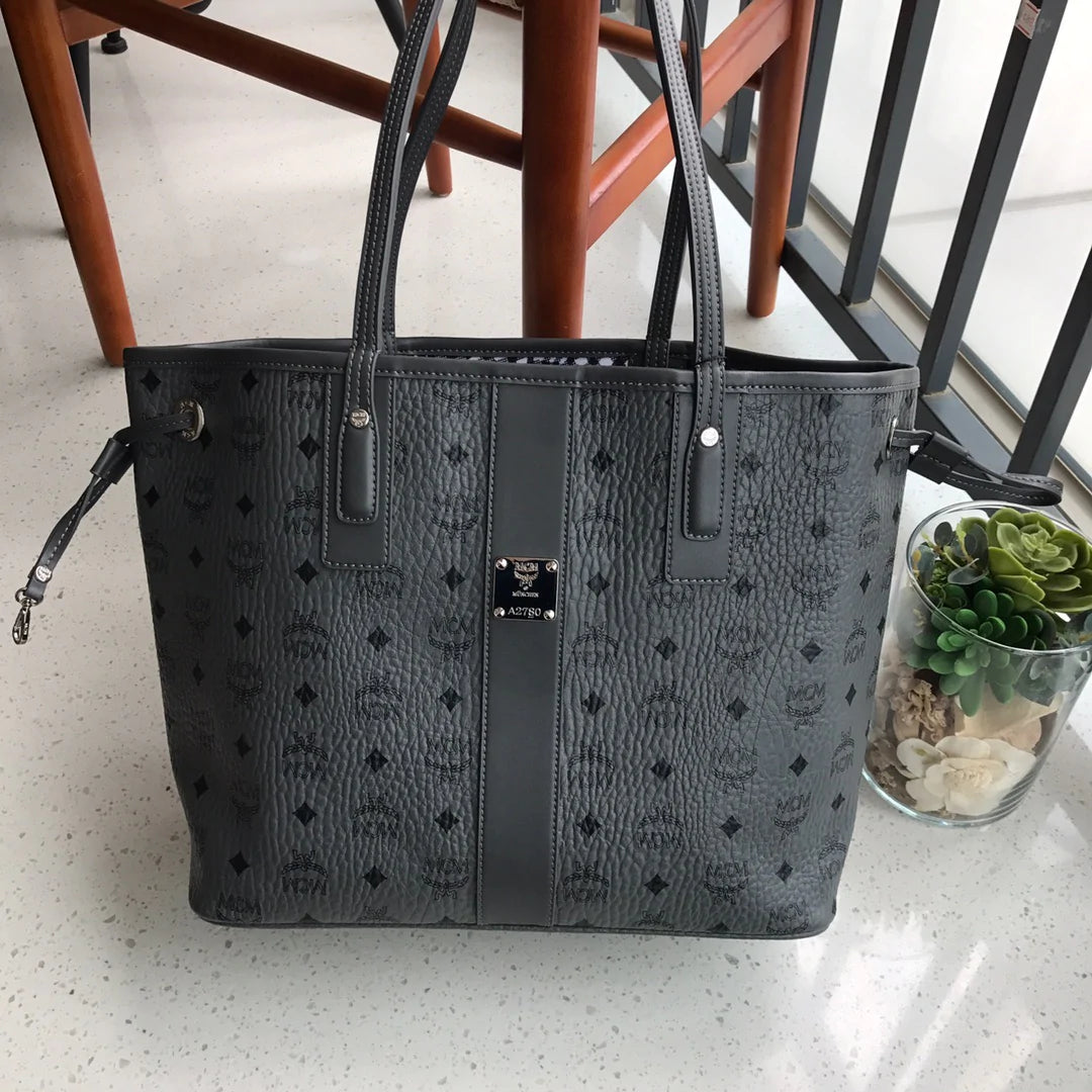 MCM BLACK TOTE BAG