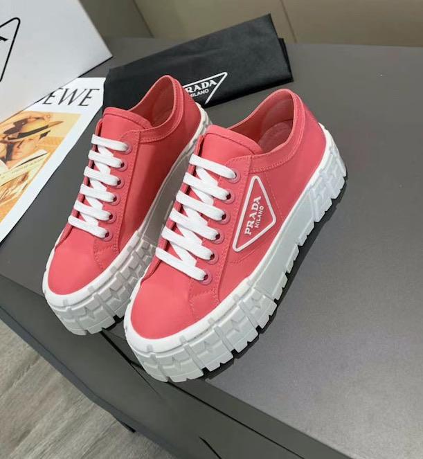 PRADA SNEAKERS PINK | LuxaRovaCo.